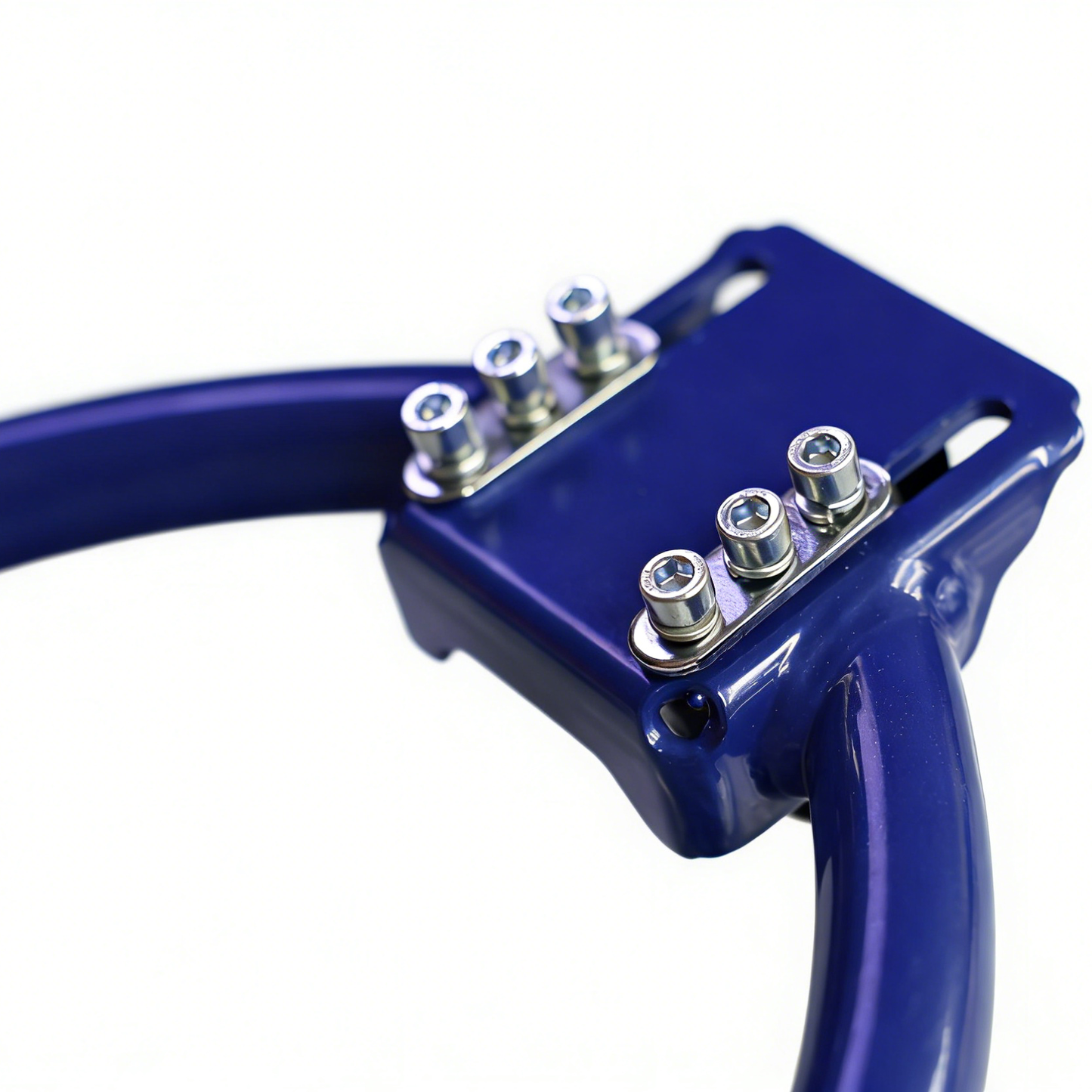 Porsche Cayenne 955/957 Gen 1 (2002–2010) tubular upper control arms – installed front suspension detail