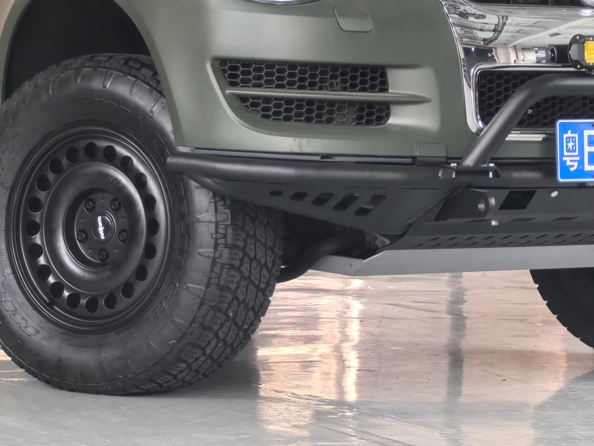 VW Touareg bull bar 2008-2010 Premium Front Bumper - Overlandtrek  Front Bumper  