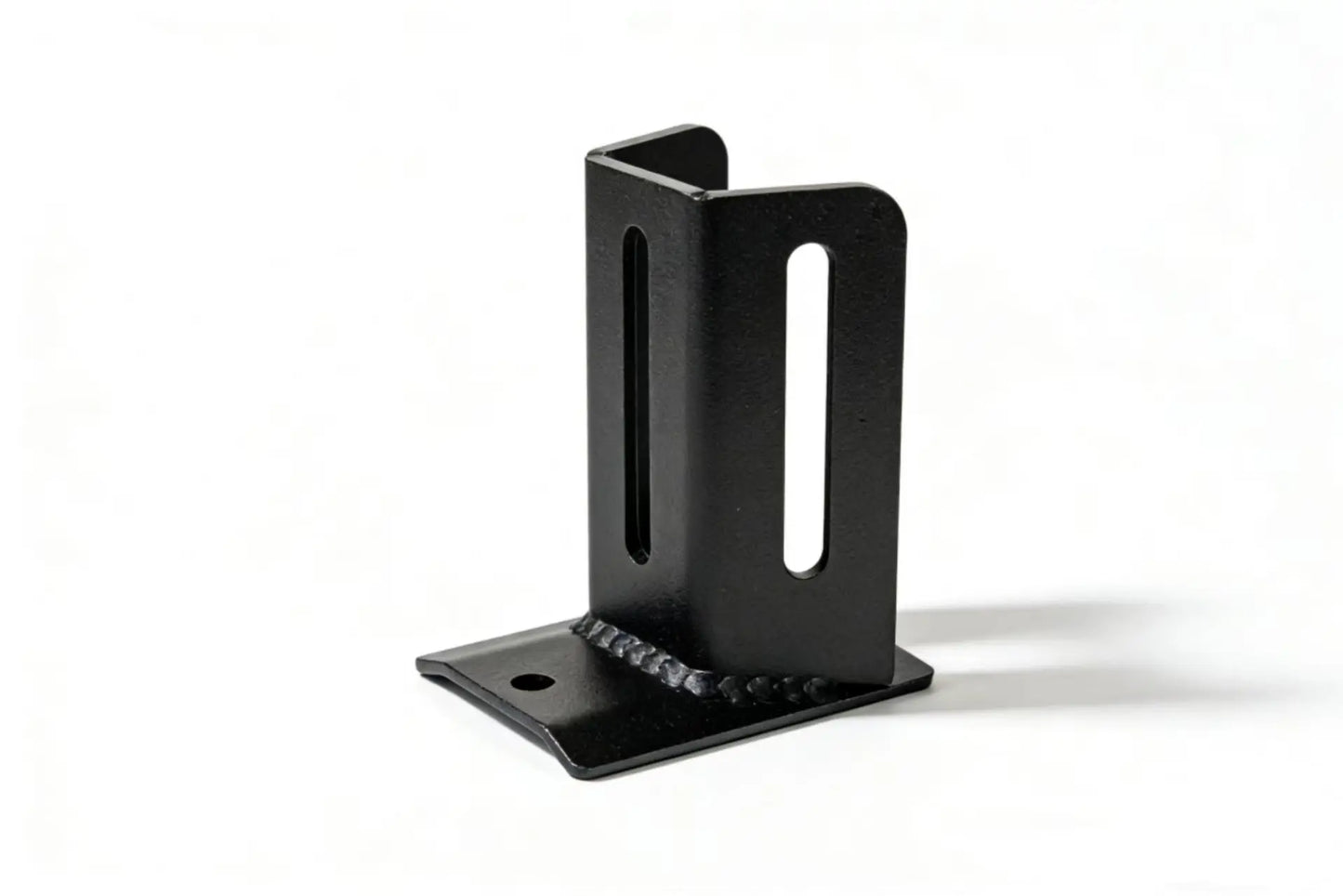 Porsche Cayenne 957 (2008–2010) dual swingout rear bumper – rear hitch mounting point detail