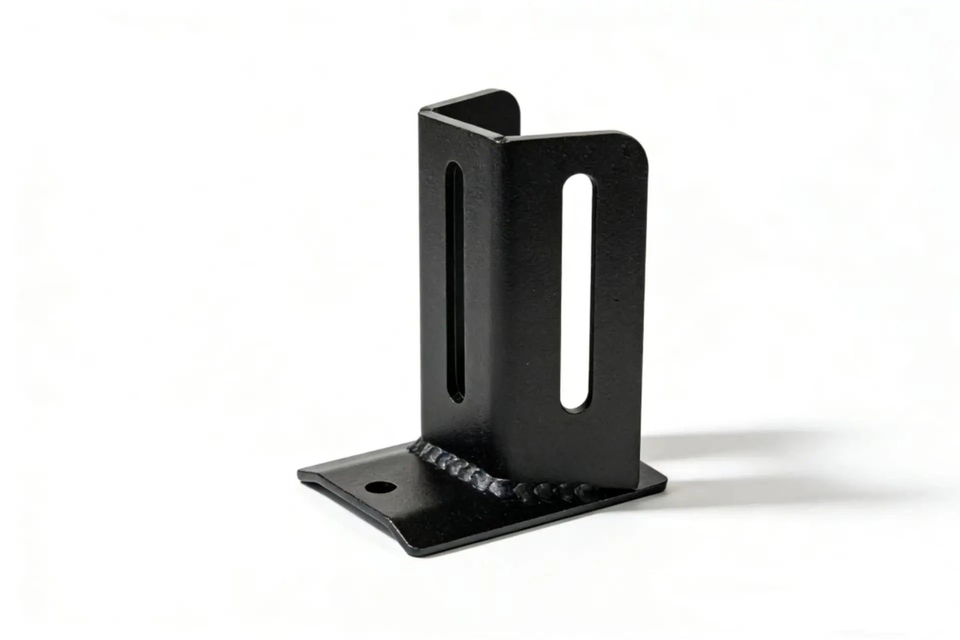 Porsche Cayenne 957 (2008–2010) dual swingout rear bumper – rear hitch mounting point detail